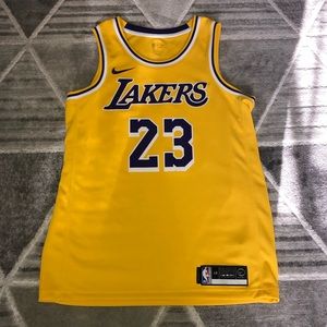 LIKE NEW🏀Lebron James Jersey